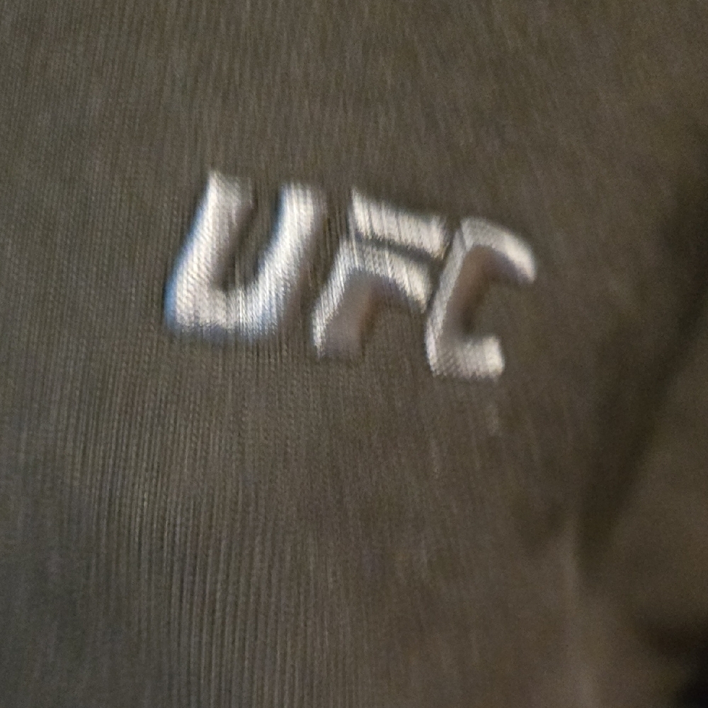 UFC Black Sweatshirt - Picture 7 of 7